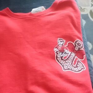 Women's NCSU t-shirt with anchor "Go Pack" sz MED